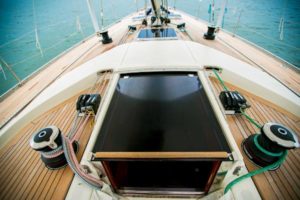 Mes conseils pour l’entretien du teck sur les ponts de bateau Mes conseils pour l’entretien du teck sur les ponts de bateau